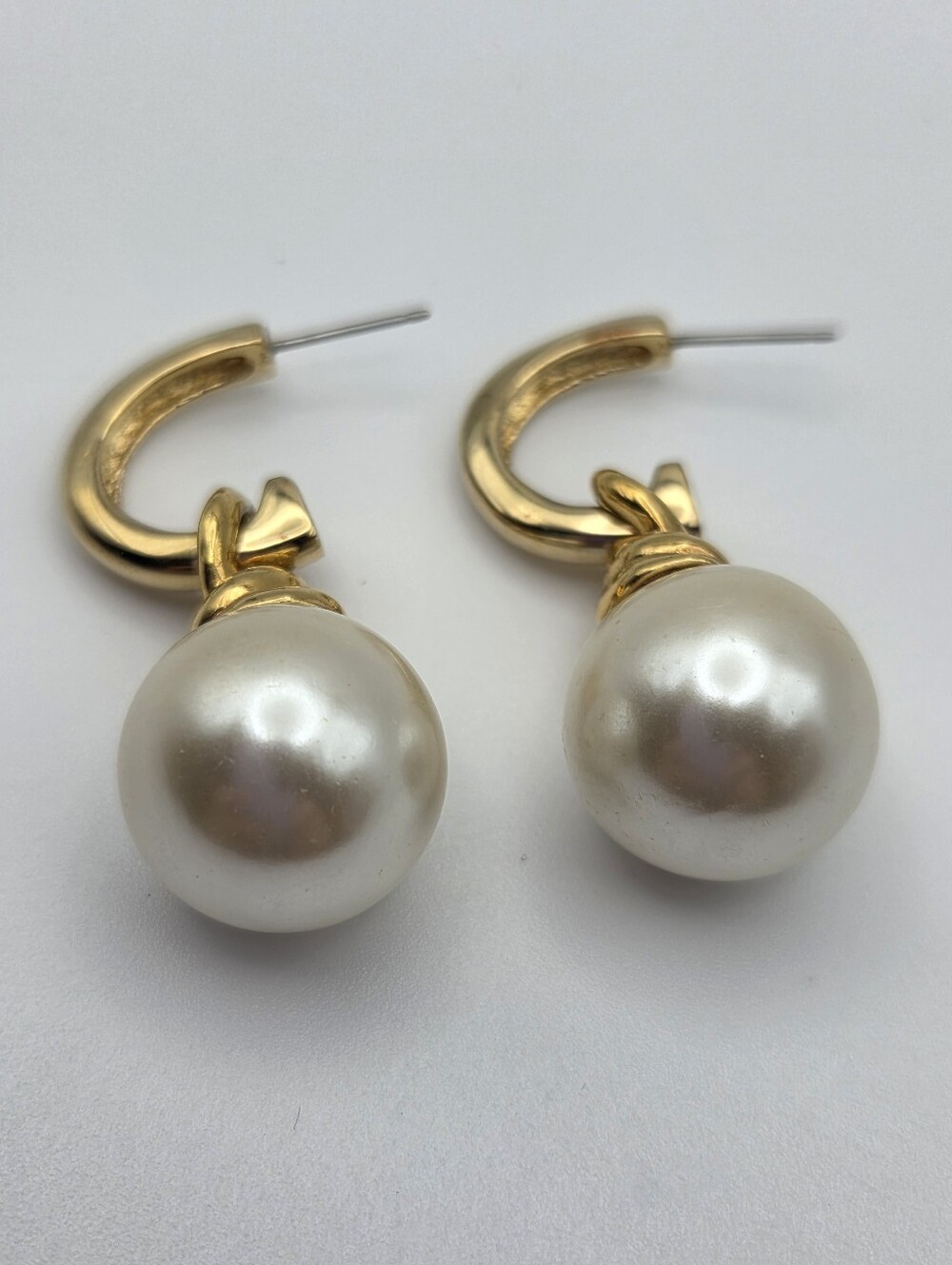 Vintage Gold Toned Faux Pearl Drop Earrings -gold Toned Statement Earrings